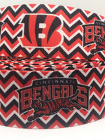 Cincinnati  Bengals inspired grosgrain ribbon and/or coordinating 1" flatbacks.  Perfect for bow making and many other crafts.
