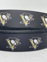 PITTSBURGH PENGUINS inspired 7/8" grosgrain ribbon and/or coordinating 1" flatbacks. Perfect for hair bows and many other crafts.